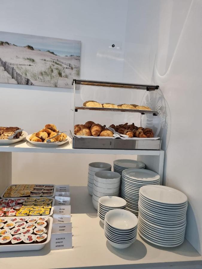 Hotel Serenella Lido di Jesolo Ngoại thất bức ảnh