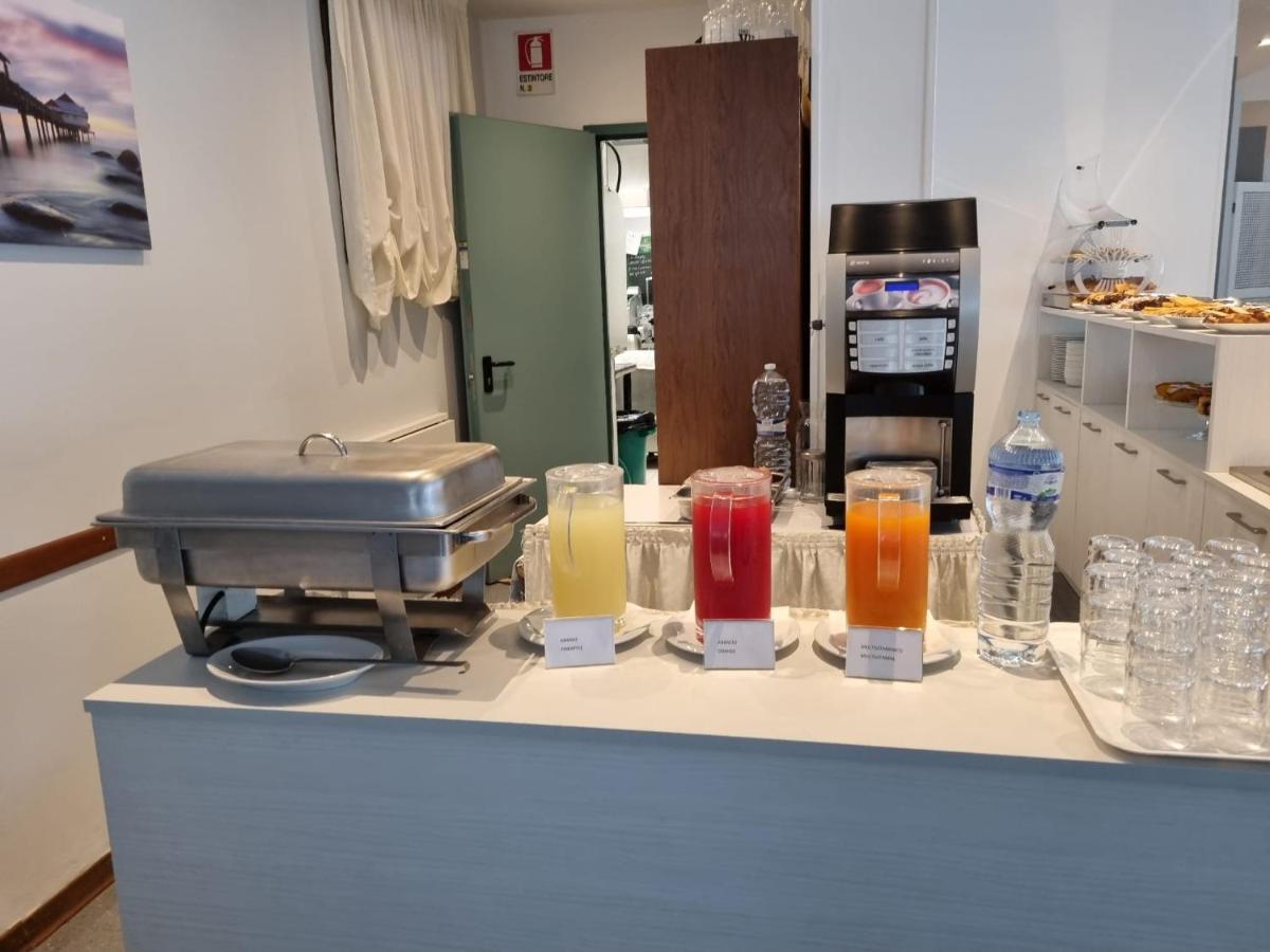Hotel Serenella Lido di Jesolo Ngoại thất bức ảnh