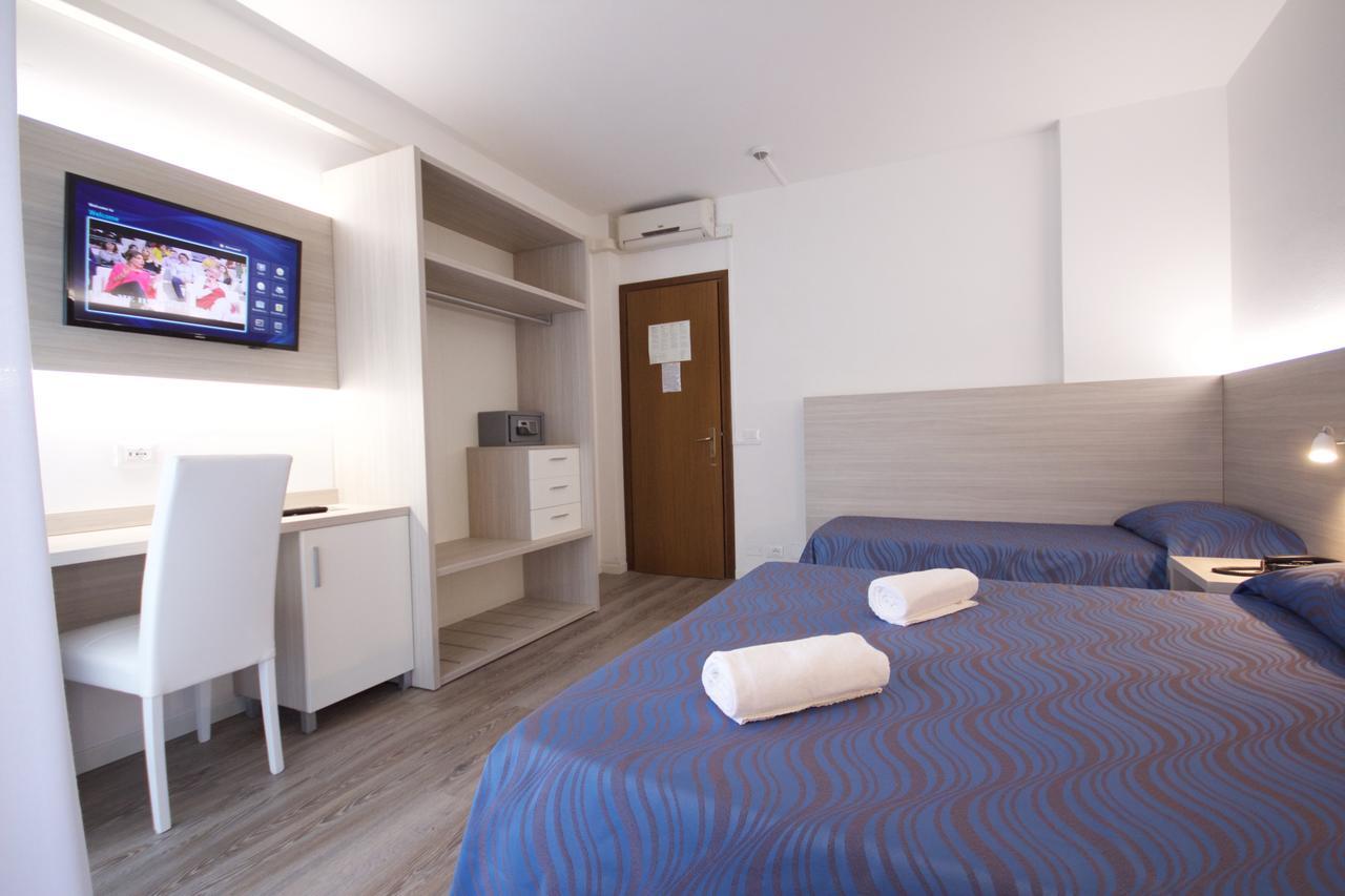 Hotel Serenella Lido di Jesolo Ngoại thất bức ảnh