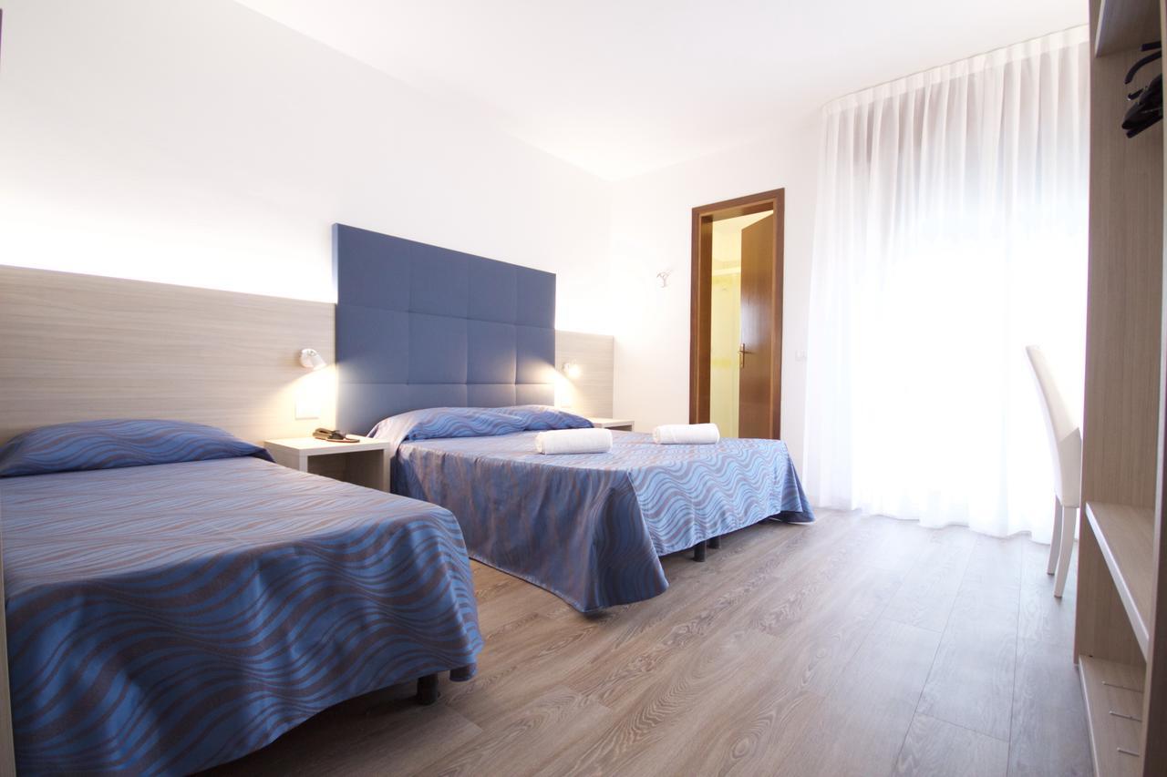 Hotel Serenella Lido di Jesolo Ngoại thất bức ảnh
