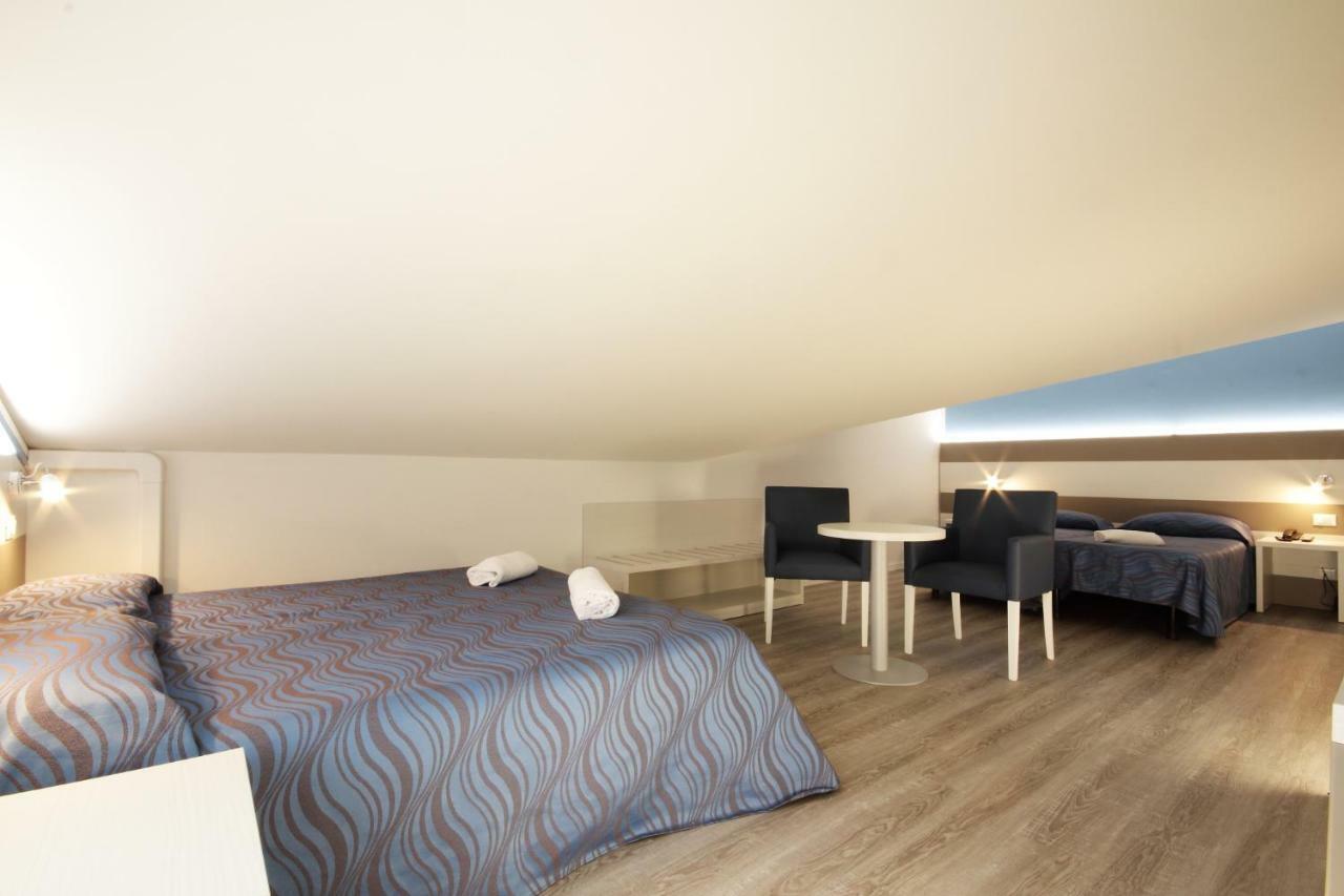 Hotel Serenella Lido di Jesolo Ngoại thất bức ảnh