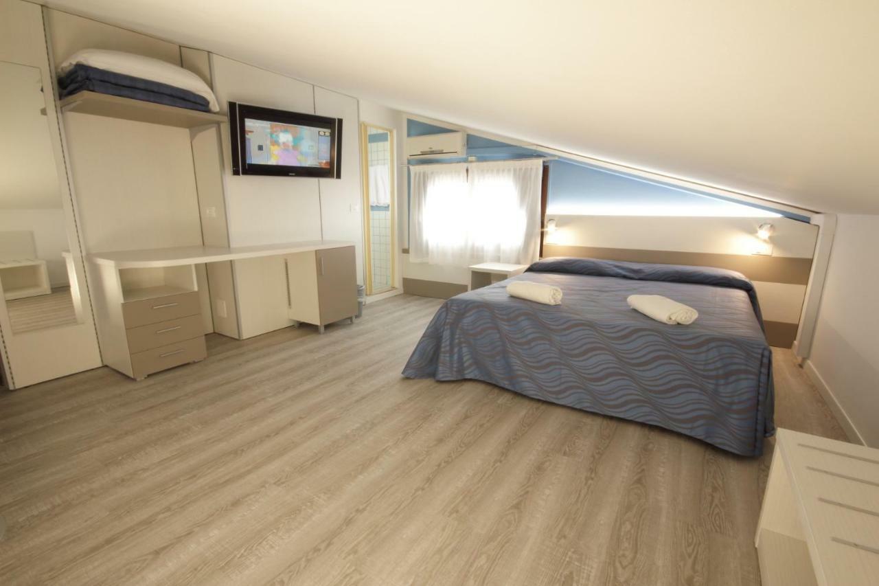 Hotel Serenella Lido di Jesolo Ngoại thất bức ảnh