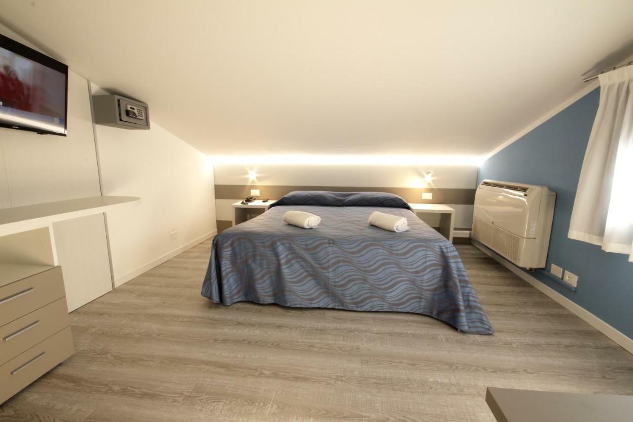 Hotel Serenella Lido di Jesolo Ngoại thất bức ảnh